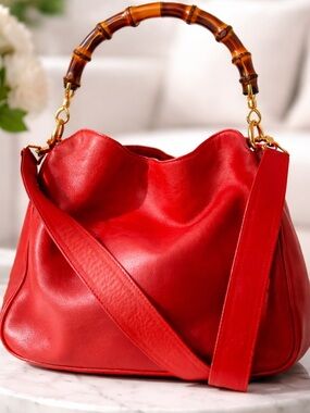 ✋🛑PRICE DROP ✋🛑Gucci Diana Bamboo /Red Leather Handbag.